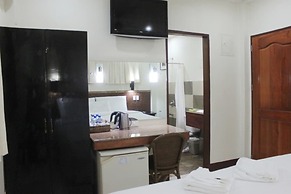 Lost Horizon Beach Dive Resort