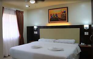 Lost Horizon Beach Dive Resort