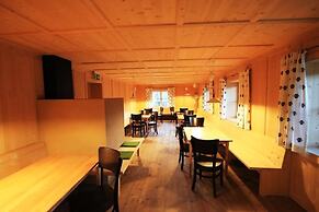 Alpen Select Lodge for 16-24 People