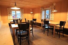 Alpen Select Lodge for 16-24 People