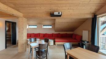 Alpen Select Lodge for 16-24 People