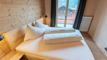 Alpen Select Lodge for 16-24 People
