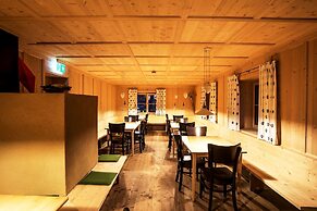 Alpen Select Lodge for 16-24 People