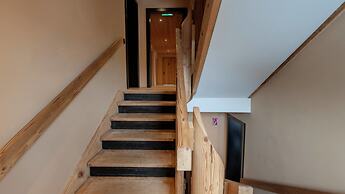 Alpen Select Lodge for 16-24 People