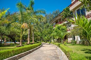 Sunrise Beach Resort