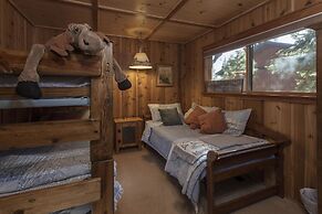 Tash Luxury Vacation Rental by RedAwning