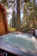 Pezzola Luxury Rental  3 Bedroom Home by RedAwning