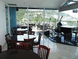 Gala Tower Condo & Hotel