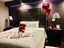 GreenTree Inn & Suites Alhambra