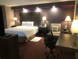 GreenTree Inn & Suites Alhambra