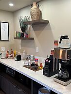 GreenTree Inn & Suites Alhambra