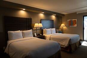 GreenTree Inn & Suites Alhambra