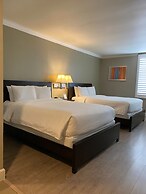 GreenTree Inn & Suites Alhambra