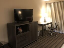 GreenTree Inn & Suites Alhambra