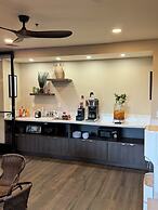 GreenTree Inn & Suites Alhambra