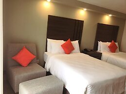 GreenTree Inn & Suites Alhambra