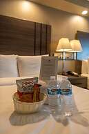 GreenTree Inn & Suites Alhambra