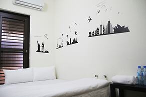 StarBox Hostel