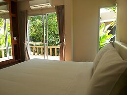 Sakoo Valley Naithon Beach