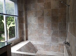 Sakoo Valley Naithon Beach