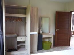 Sakoo Valley Naithon Beach