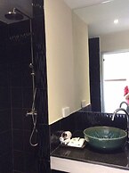 Sakoo Valley Naithon Beach