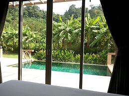 Sakoo Valley Naithon Beach