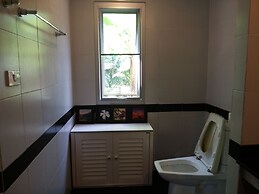 Sakoo Valley Naithon Beach