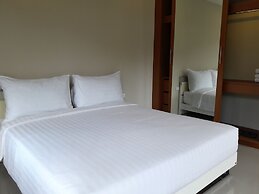 Sakoo Valley Naithon Beach