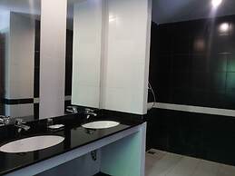 Sakoo Valley Naithon Beach