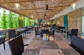 Sakoo Valley Naithon Beach