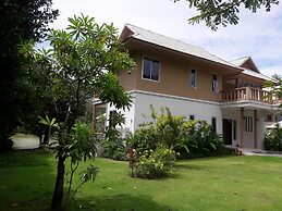 Sakoo Valley Naithon Beach