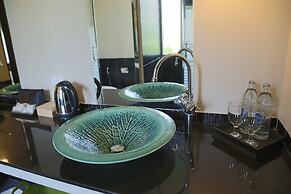 Sakoo Valley Naithon Beach