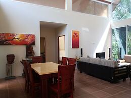 Sakoo Valley Naithon Beach