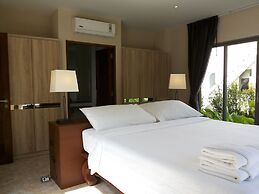 Sakoo Valley Naithon Beach