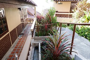 Kata Beachwalk Hotel and Bungalows