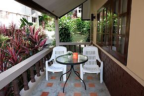 Kata Beachwalk Hotel and Bungalows