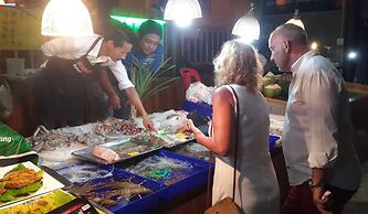 Kata Beachwalk Hotel and Bungalows