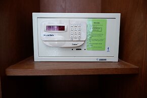 Kata Beachwalk Hotel and Bungalows