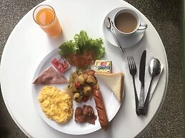 Kata Beachwalk Hotel and Bungalows