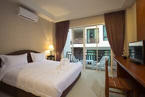 Kata Beachwalk Hotel and Bungalows