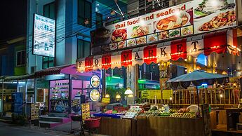 Kata Beachwalk Hotel and Bungalows