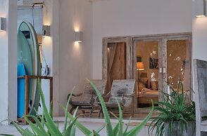 MYAMO Beach Lodge - Hostel