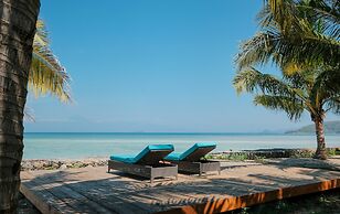 MYAMO Beach Lodge - Hostel
