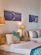 MYAMO Beach Lodge - Hostel