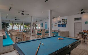 MYAMO Beach Lodge - Hostel