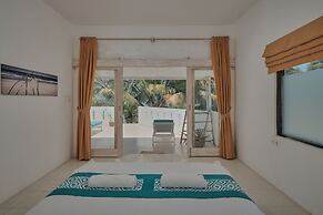 MYAMO Beach Lodge - Hostel