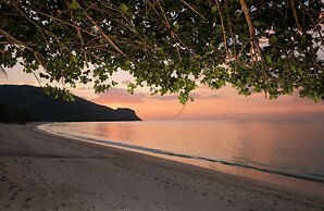 MYAMO Beach Lodge - Hostel