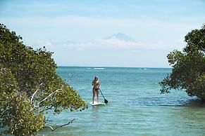 MYAMO Beach Lodge - Hostel