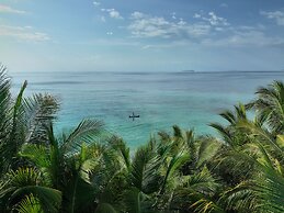 MYAMO Beach Lodge - Hostel